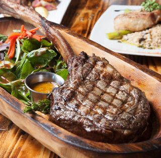 Aprende a Cocinar un Tomahawk Steak en Reverse Sear en BBQ de Carbón